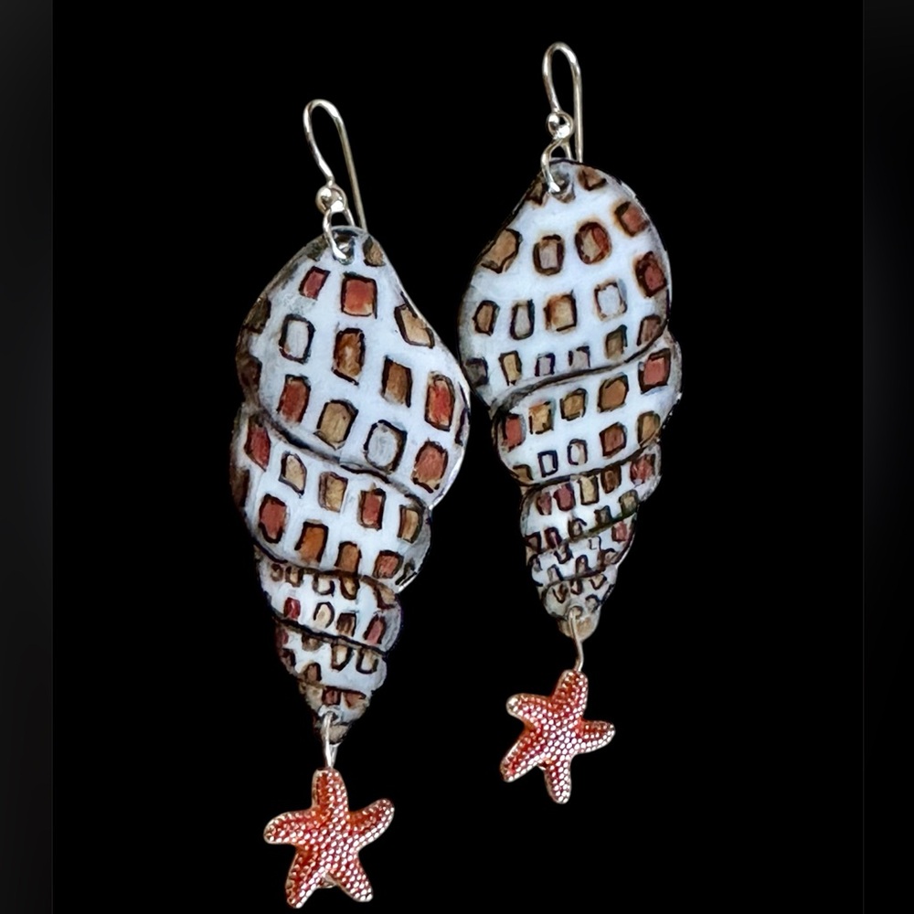 Handpainted Junonia Shell Earrings Lightweight St… - image 2